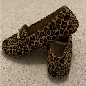 Leopard Vionic loafers
